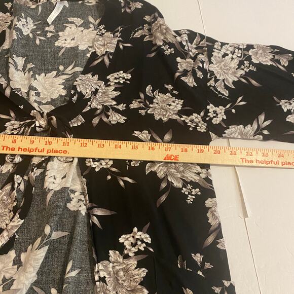 Spiritual Gangster Kimono One Size Black Floral Tie Front Swim Cover Up - Picture 7 of 8